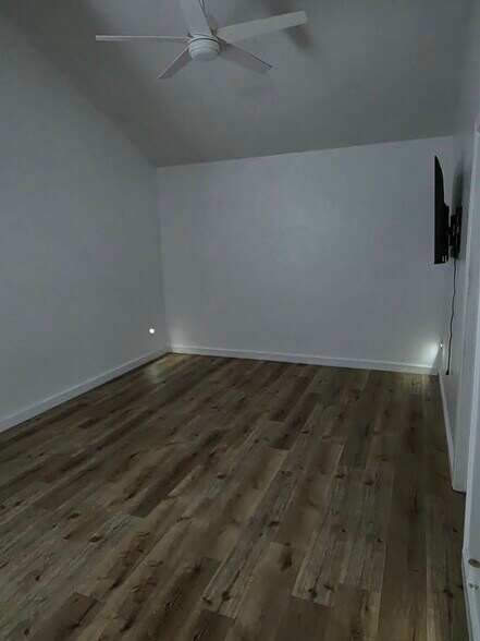 Building Photo - 11260 College Ave