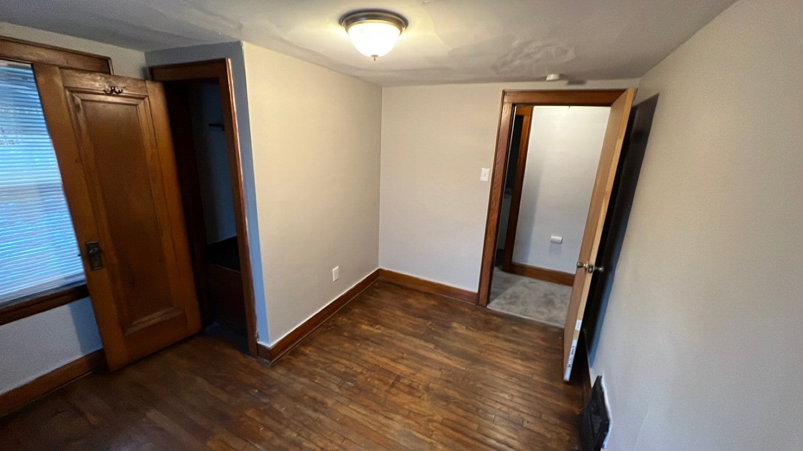 Building Photo - 592 Sanford Ave