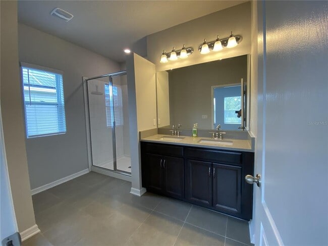 Building Photo - 17704 Passionflower Cir