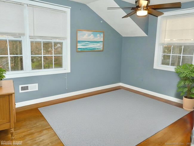 Building Photo - 12 W Rocks Rd