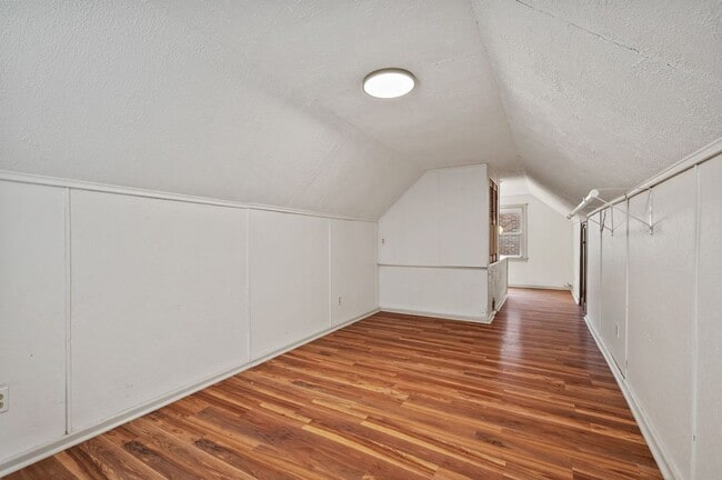 Building Photo - Recently Updated 3 Bedroom Cape Cod Home In Brookline.  Available Immediately.