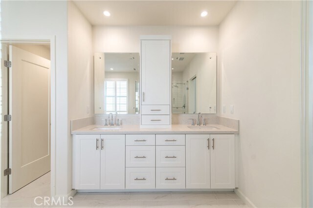 Building Photo - 112 Anthem
