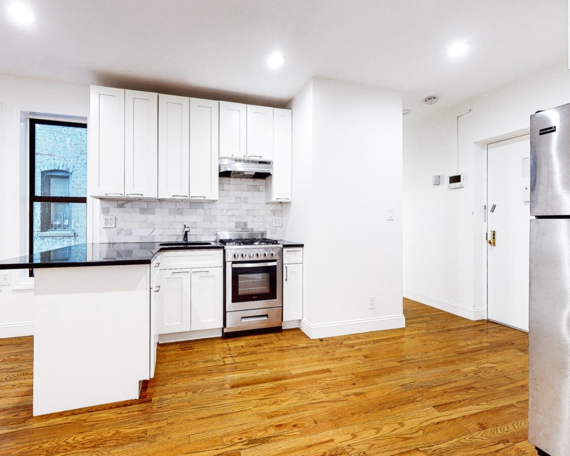 Building Photo - Edgecombe Avenue