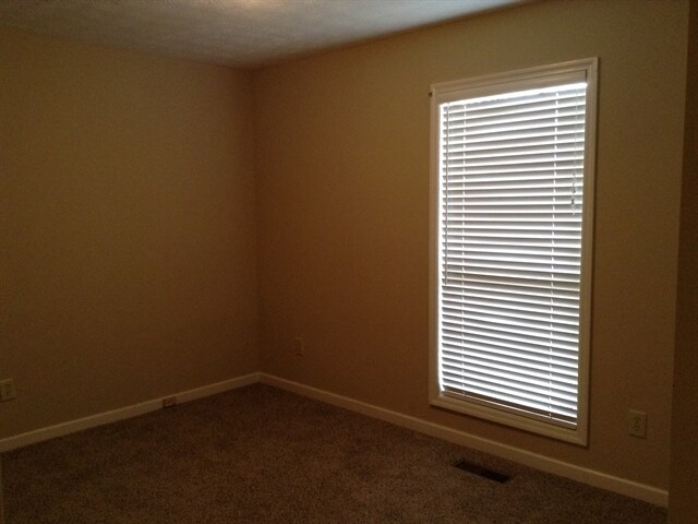 Building Photo - 1212 Wembley Ct