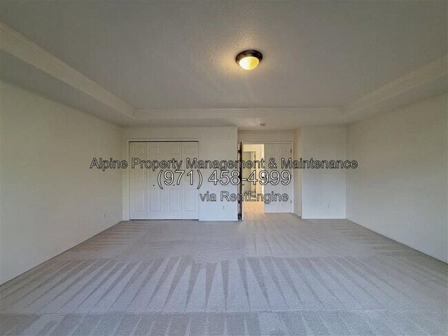 Building Photo - 4143 NW Meisner Dr