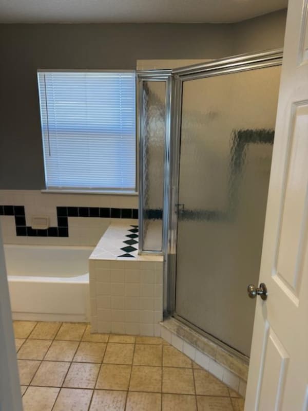 Building Photo - 242 Dawn Ct