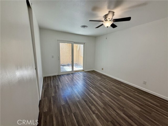 Building Photo - 335 E Stetson Ave