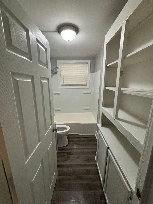 Building Photo - 2146 N 35th St