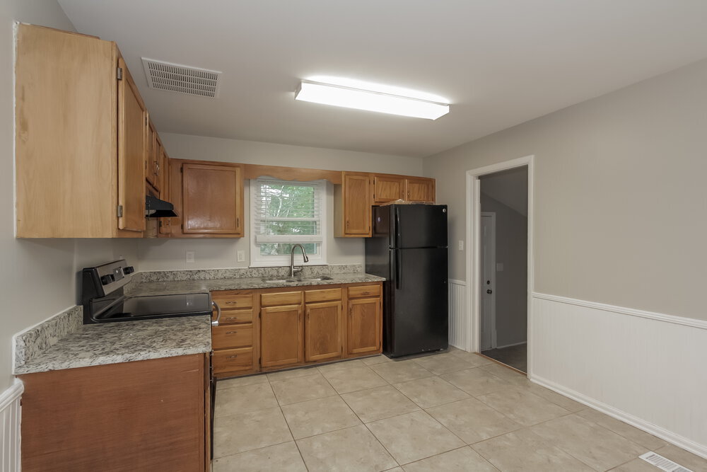 Building Photo - 624 Dobson Dr