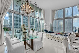 Building Photo - 465 Brickell Ave