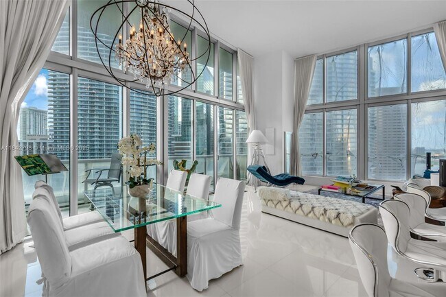 Primary Photo - 465 Brickell Ave