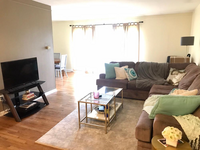 Building Photo - 426 N Fox Hills Dr