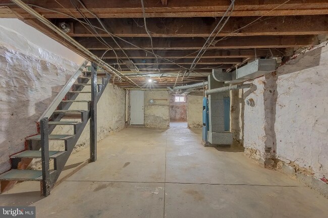 Building Photo - 6748 Marsden St