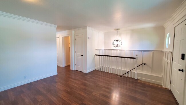Building Photo - 9266 S Edenbrook Way