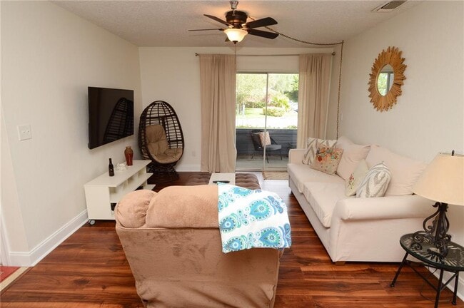 Building Photo - 10263 Gandy Blvd N