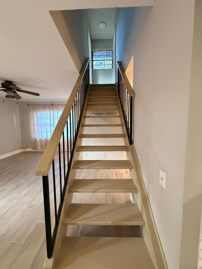 Building Photo - 6303 SW 116th Pl