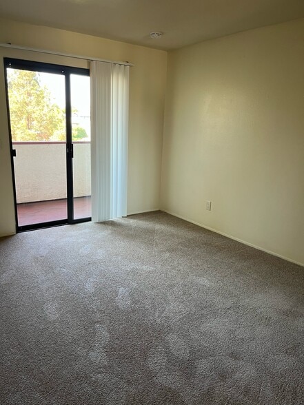 2nd Bedroom - 4857 College Ave
