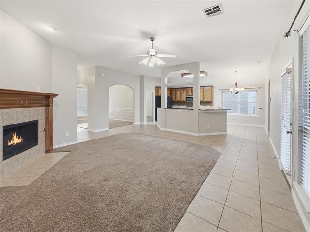 Building Photo - 11250 Luckenbach Dr