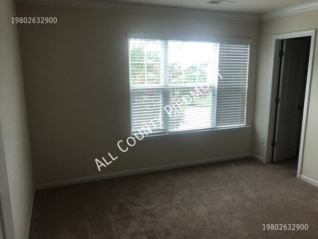Building Photo - 7711 Kelburn Ln