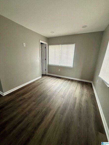 Building Photo - 628 Heflin Ave E