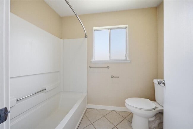 Building Photo - 1019 Dornajo Way