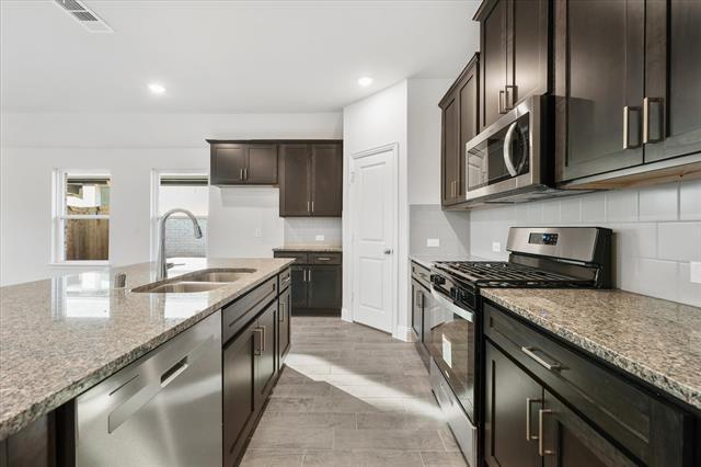 Building Photo - 209 Portina Dr