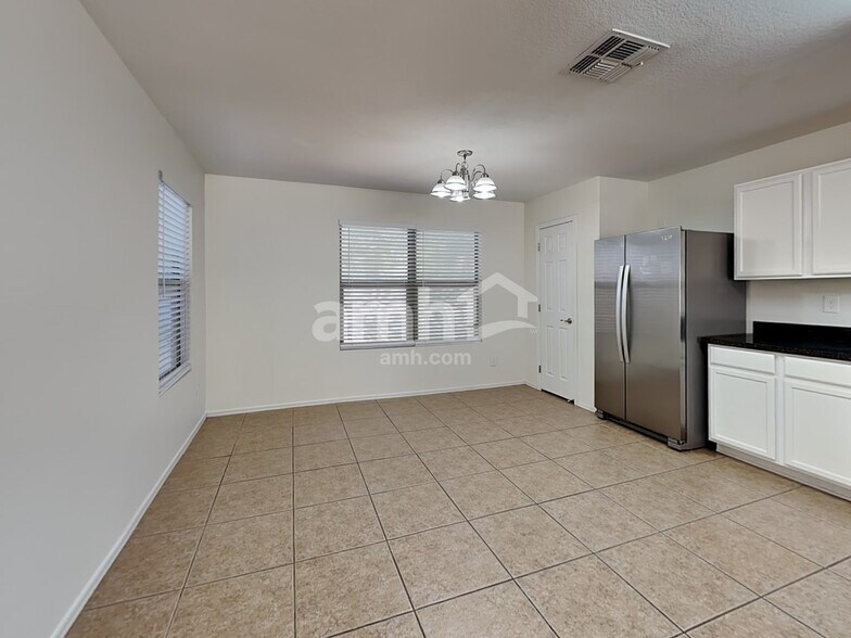Building Photo - 3641 S Payton