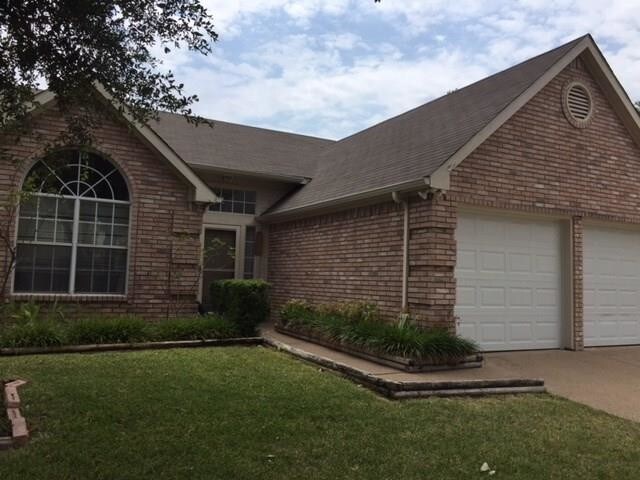 Building Photo - 4748 Bracken Dr