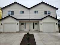 Building Photo - 1006 Peach Rd