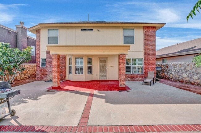 Building Photo - 1460 Paseo De Flor St