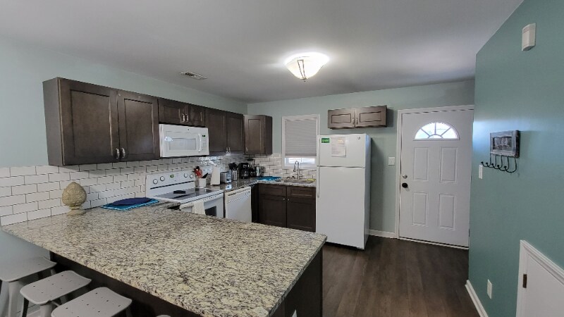 Building Photo - 601 Peletier Loop Rd