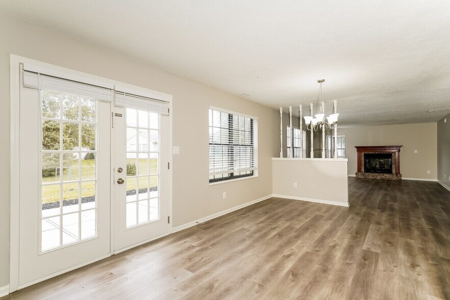 Building Photo - 971 Andover Dr