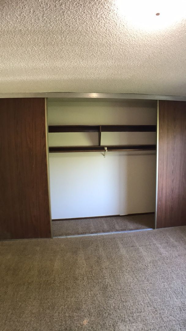 Building Photo - 1/2 OFF ONE MONTH"S RENT - 1 Bedroom in Be...
