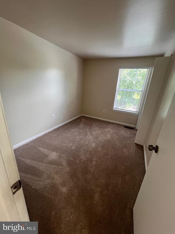 Building Photo - 13 Dinsdale Ct