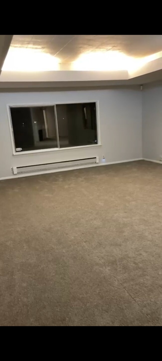 Building Photo - 12827 Glenwood Ave SW