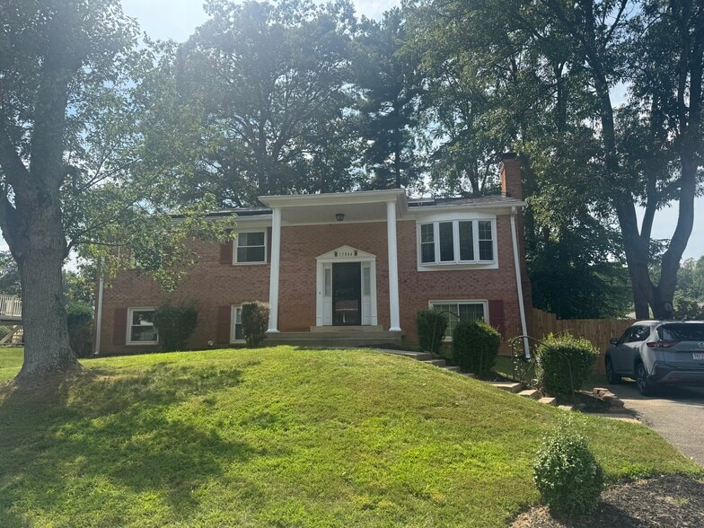 Primary Photo - 13844 Delaney Rd