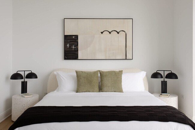 Building Photo - 60 E Randolph St