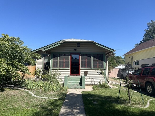 Primary Photo - 2 bed 2 bath house