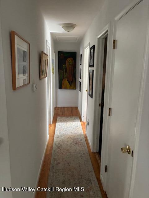 Building Photo - 7 Holly Hills Dr