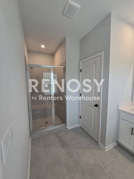 Building Photo - 2907 Beaconwood Ct