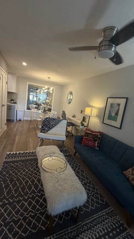 Building Photo - 2801 N Los Felices Rd