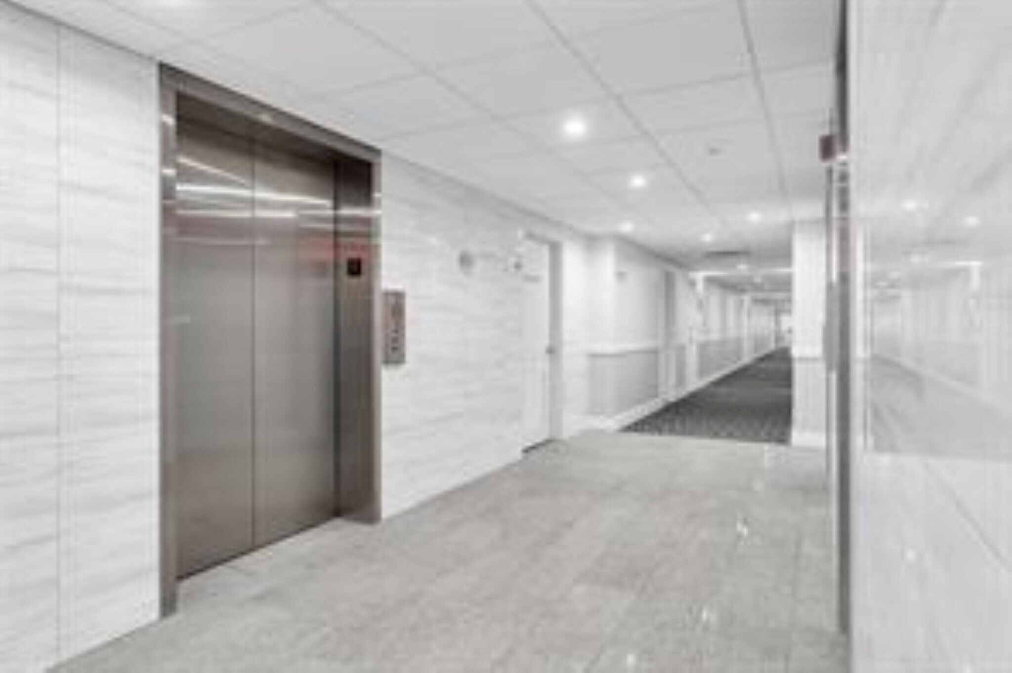 Building Photo - 3700 Galt Ocean Dr
