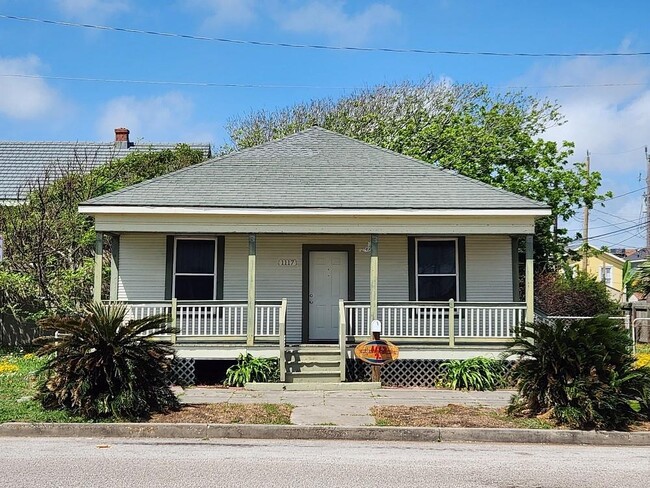 Primary Photo - 1117 9th St