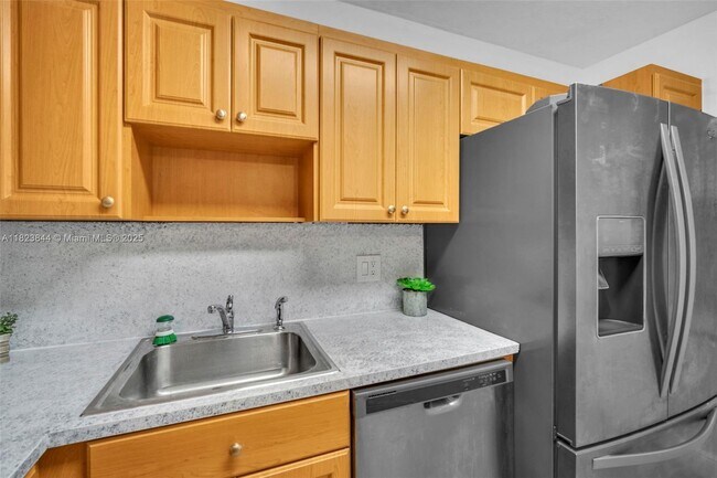 Building Photo - 4000 Cypress Grove Way