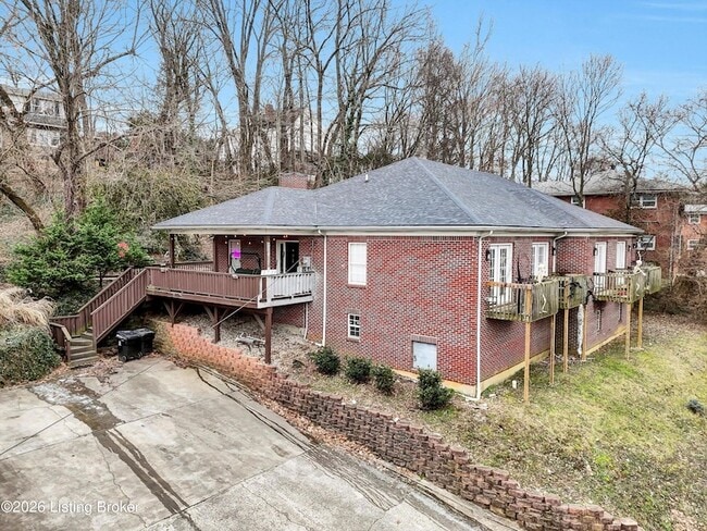 Building Photo - 2726 Brownsboro Rd