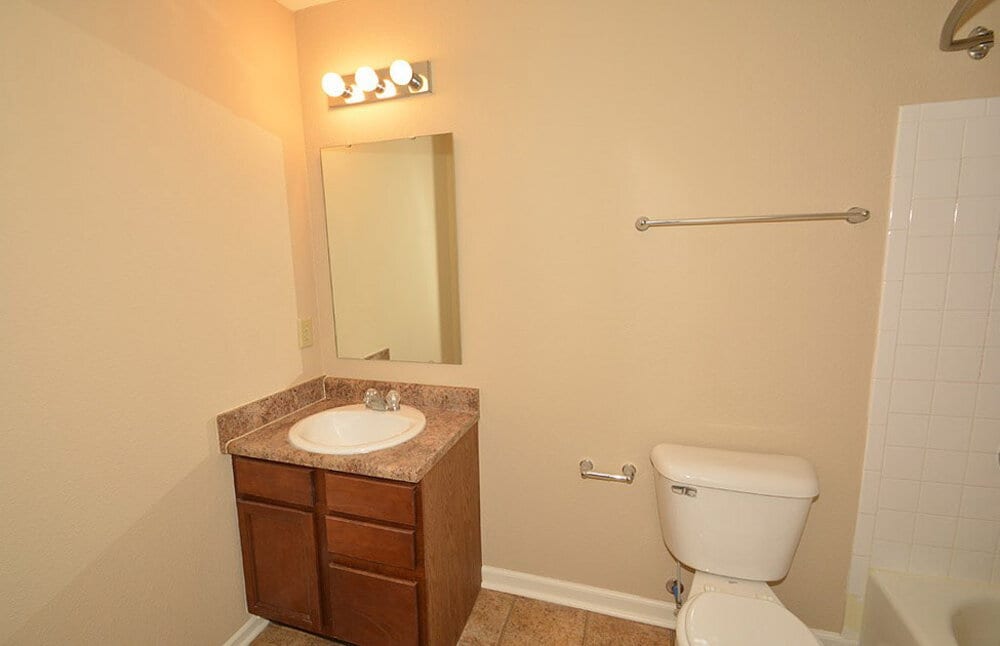 Building Photo - 2329 Seven Peaks Dr