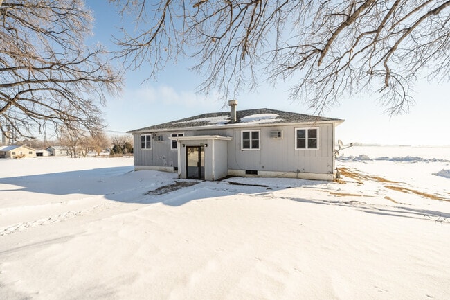 Building Photo - Colton 8-plex