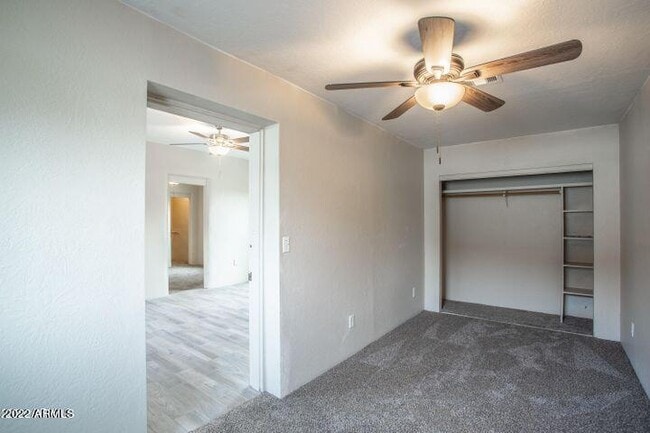 Building Photo - 2521 N 28th Pl
