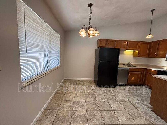 Building Photo - 206 Eagle Ridge