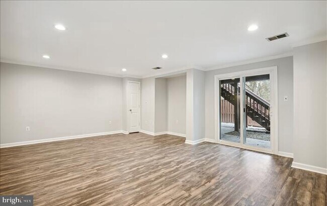 Building Photo - 3970 Burning Bush Ct